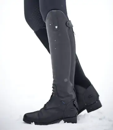 Embrace Winter Riding With Ariat Legwear